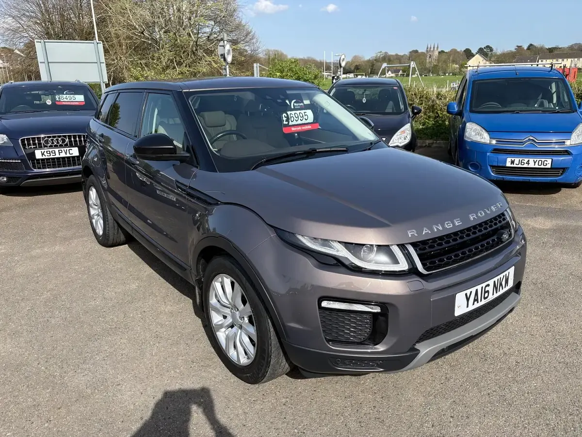 Used Land Rover Range Rover evoque SE 180 HP (132 kW) 2016 Grey Estate