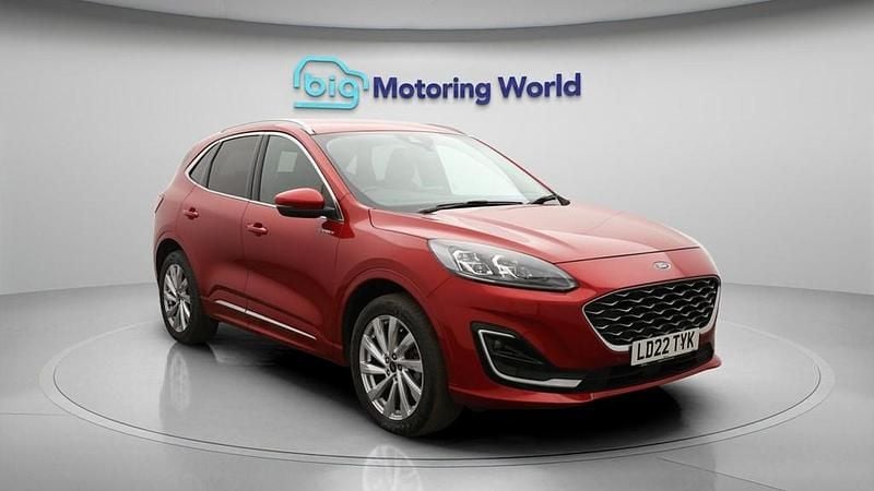 Used Ford Kuga Vignale 225 HP (165 kW) 2022 Red SUV