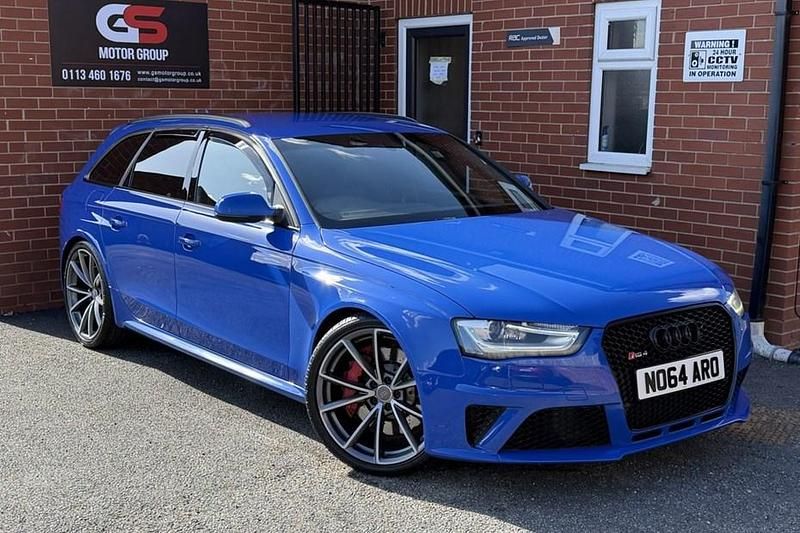 Used Audi RS4 Basis 450 HP (330 kW) 2014 Blue Estate