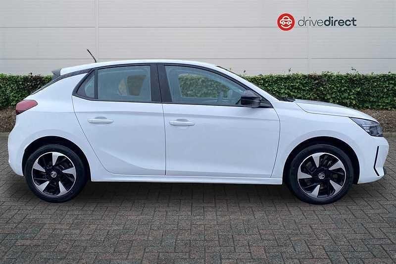 Used Vauxhall Corsa-e Design Edition 100 kW (136 HP) 2024 White Hatchback