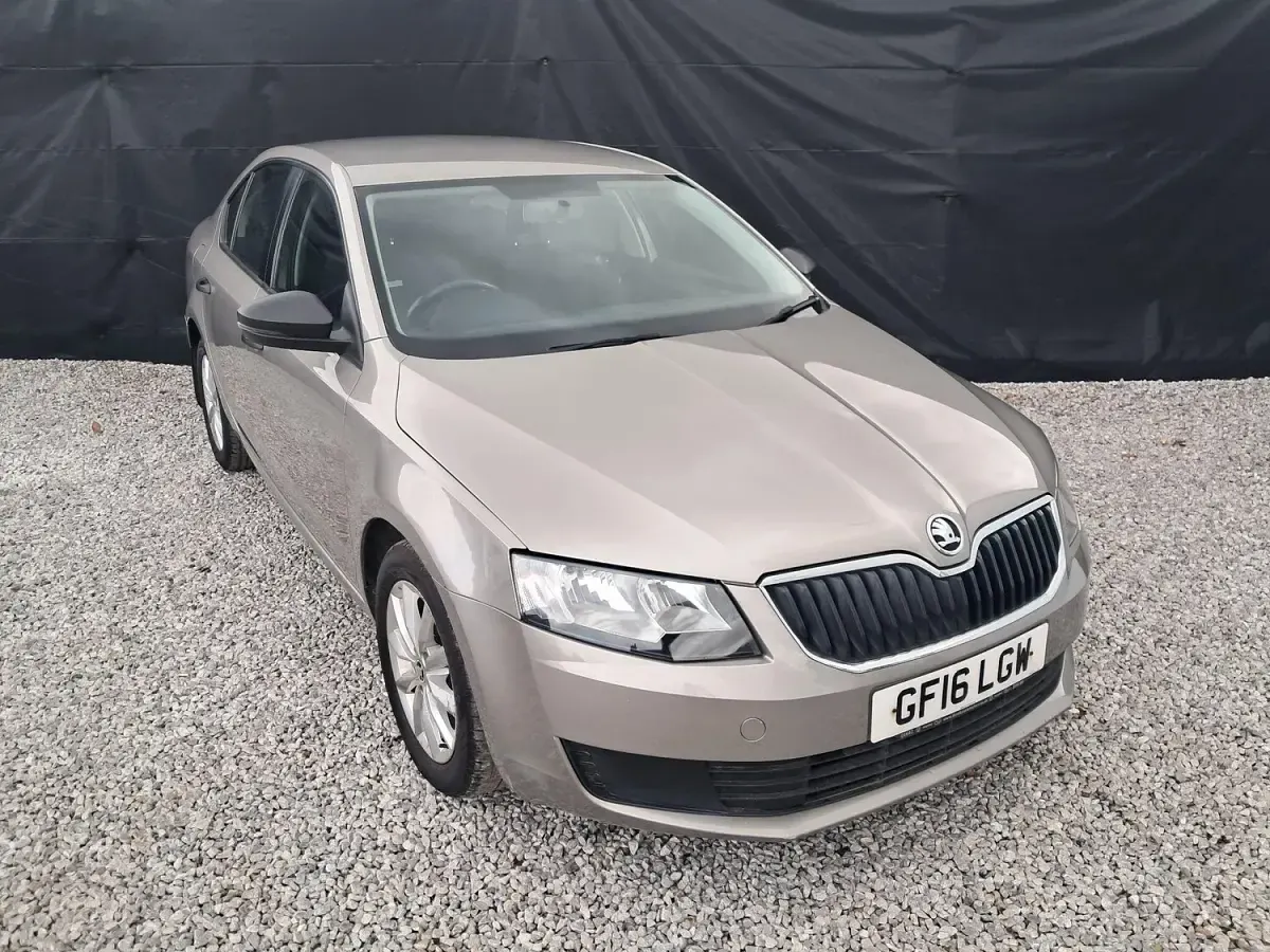 Used Skoda Octavia 2016 Beige Estate