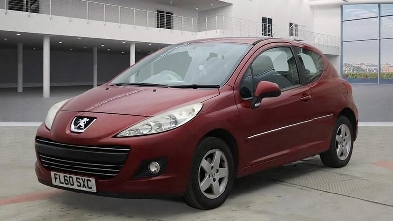 Used Peugeot 207 2010 Red Hatchback
