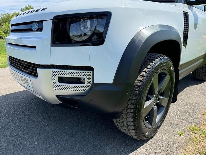 Usado Land Rover Defender 2023 Branco SUV