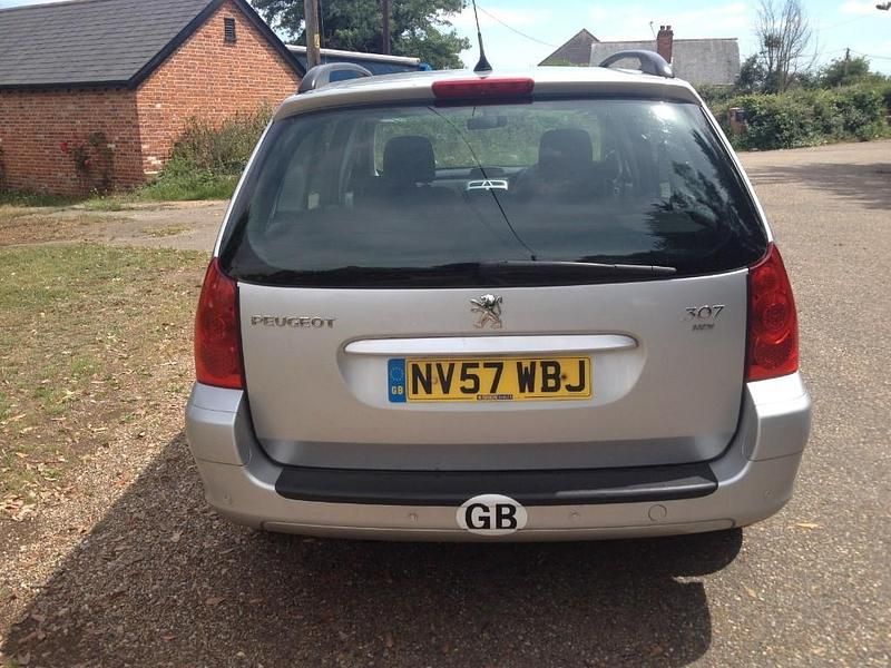 Used Peugeot 307 S 90 HP (66 kW) 2008 Silver Estate