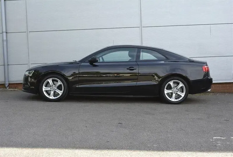 Used Audi A5 Design 163 HP (119 kW) 2015 Black Coupe