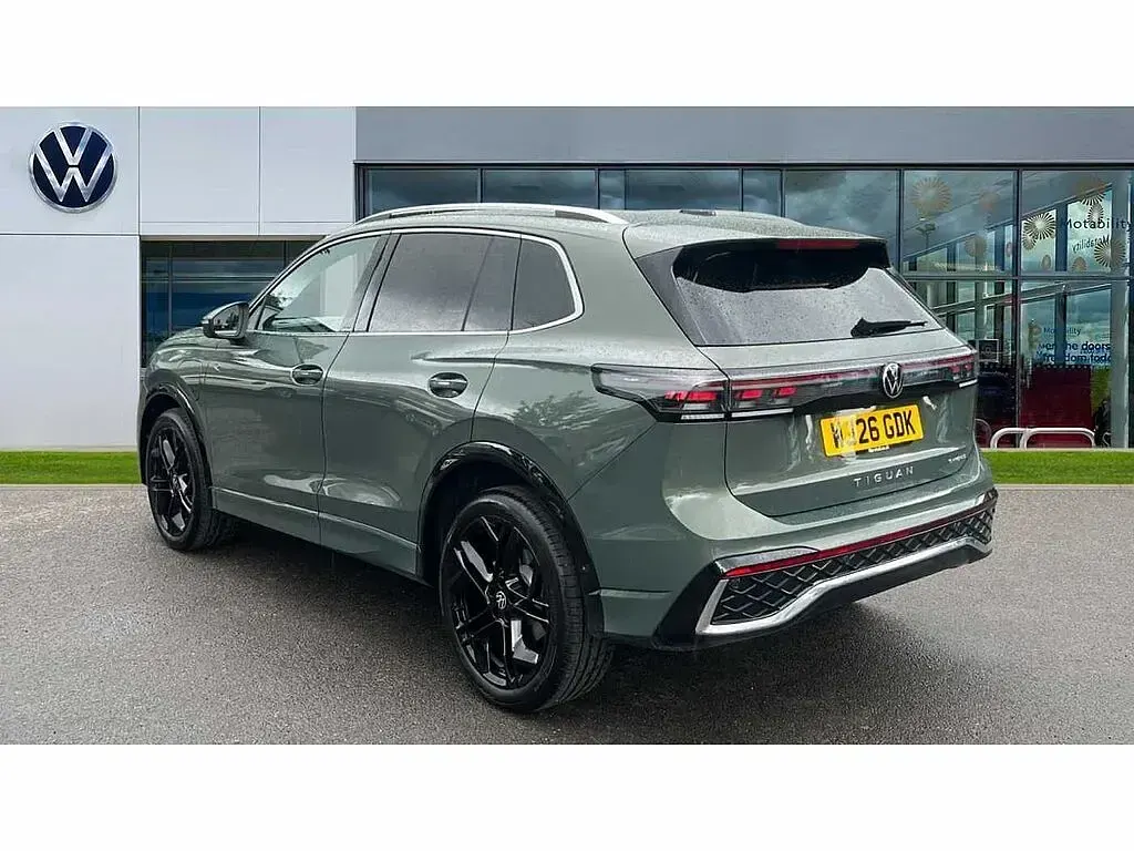 Used VW Tiguan R-line 204 HP (150 kW) 2026 Cipressino green metallic SUV