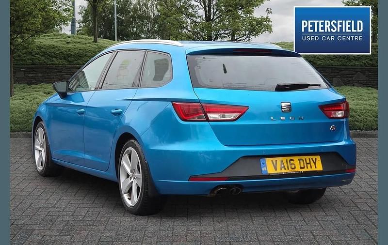 Used Seat Leon ST FR 147 HP (108 kW) 2016 Blue Estate