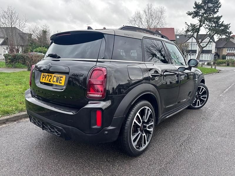 Begagnad Mini Cooper 2023 Svart Halvkombi