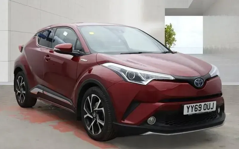 Used Toyota C-HR Design 122 HP (89 kW) 2019 SUV