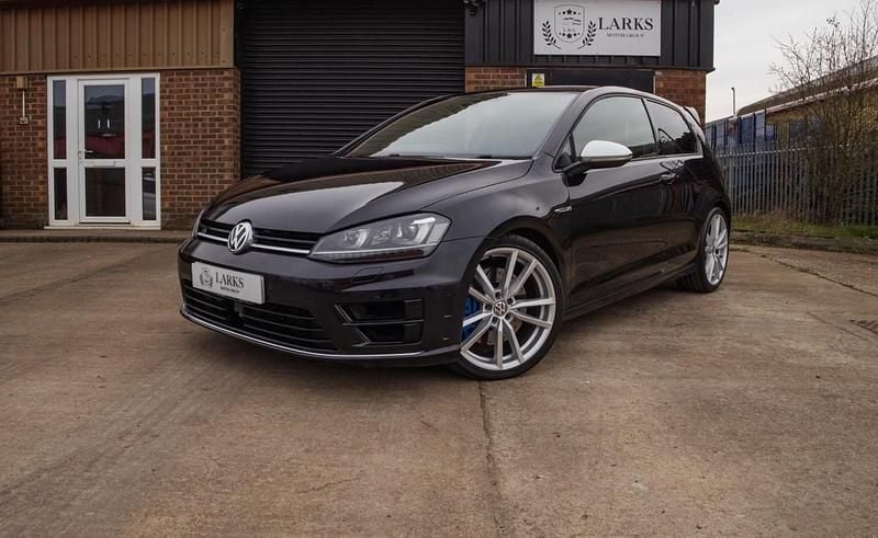 Used VW Golf VII R 2014 Black Hatchback