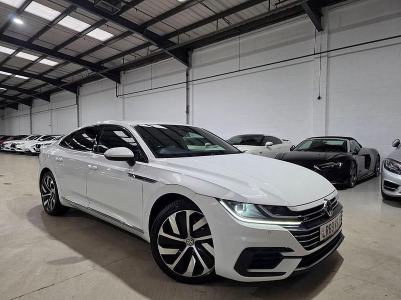 Used VW Arteon R-line 190 HP (139 kW) 2019 White Hatchback