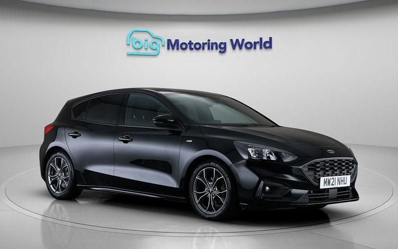 Used Ford Focus ST-Line 120 HP (88 kW) 2021 Black Hatchback