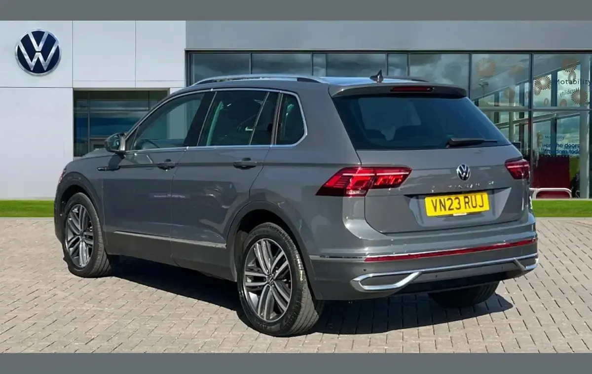 Used VW Tiguan Elegance 147 HP (108 kW) 2023 Grey SUV