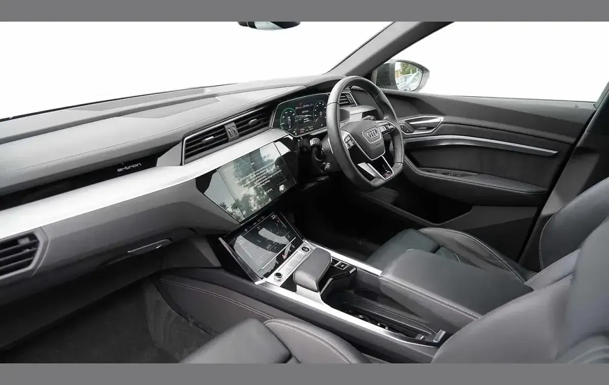 Used Audi e-tron Black Edition 230 kW (313 HP) 2021 White SUV