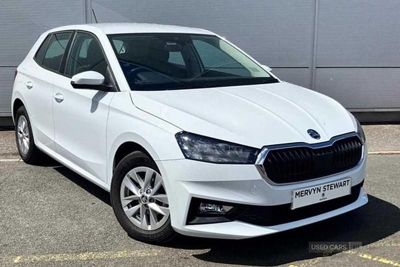 White Used 2023 Skoda Fabia Comfort Hatchback | £13,490 (Good price) - Image 1/1