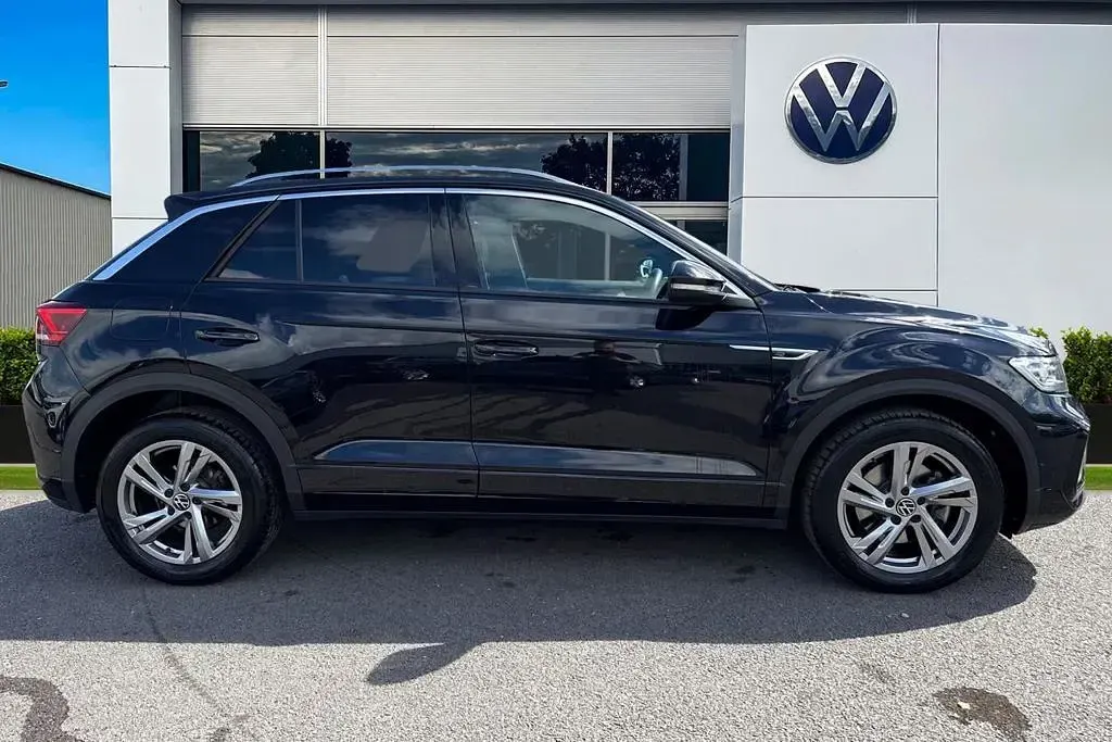 Used VW T-Roc R-line 150 HP (110 kW) 2025 Black SUV