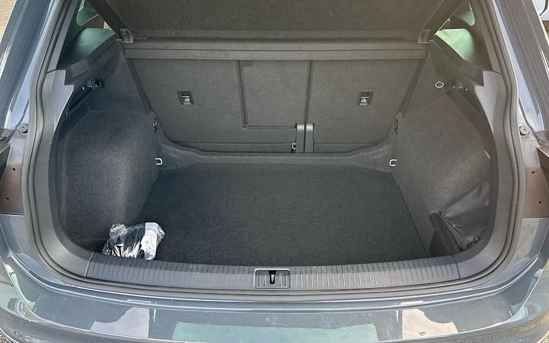 Used VW Tiguan R-line 150 HP (110 kW) 2023 Grey SUV