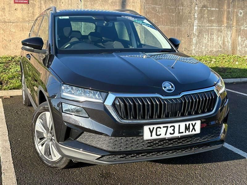 Black magic pearl effect Used 2023 Skoda Karoq SE Drive SUV | £20,257 (Fair price) - Image 1/4