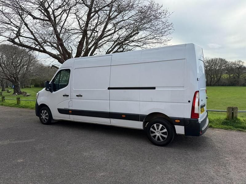 Gebraucht Renault Master Business 2023 Weiß Van / Kleinbus
