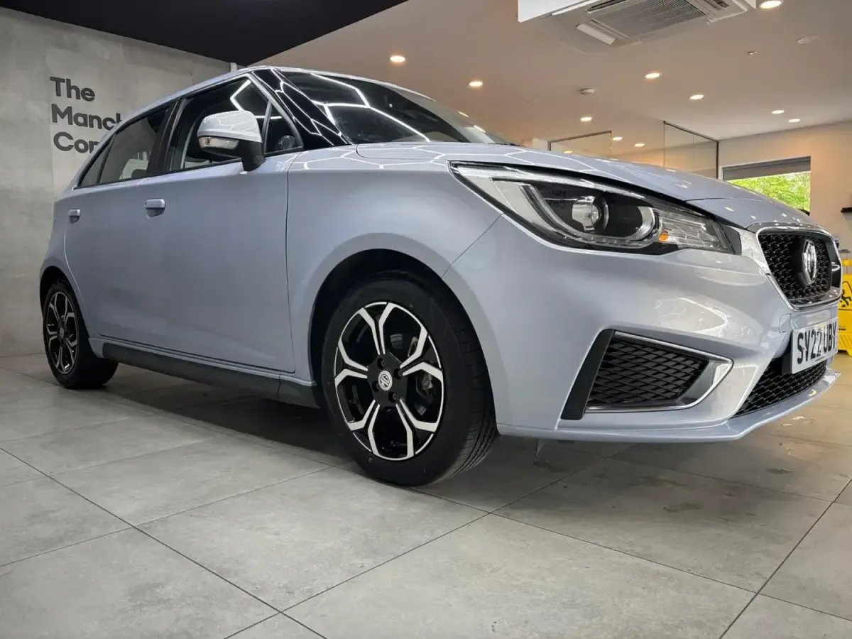 Usado MG MG3 Exclusive 106 CV (77 kW) 2022 Plateado Utilitario