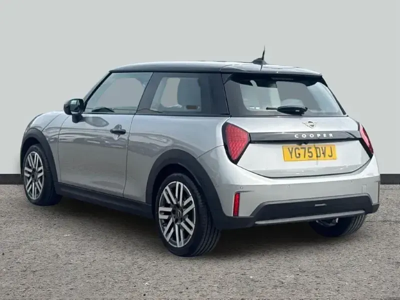 Used Mini Cooper Hatch 113 kW (154 HP) 2025 Silver Hatchback