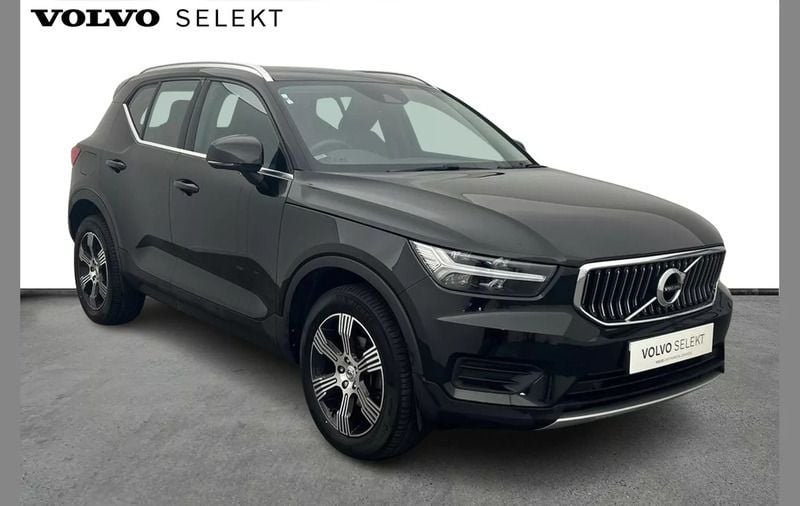 Black Used 2022 Volvo XC40 Inscription SUV | £25,250 (Fair price) - Image 1/3