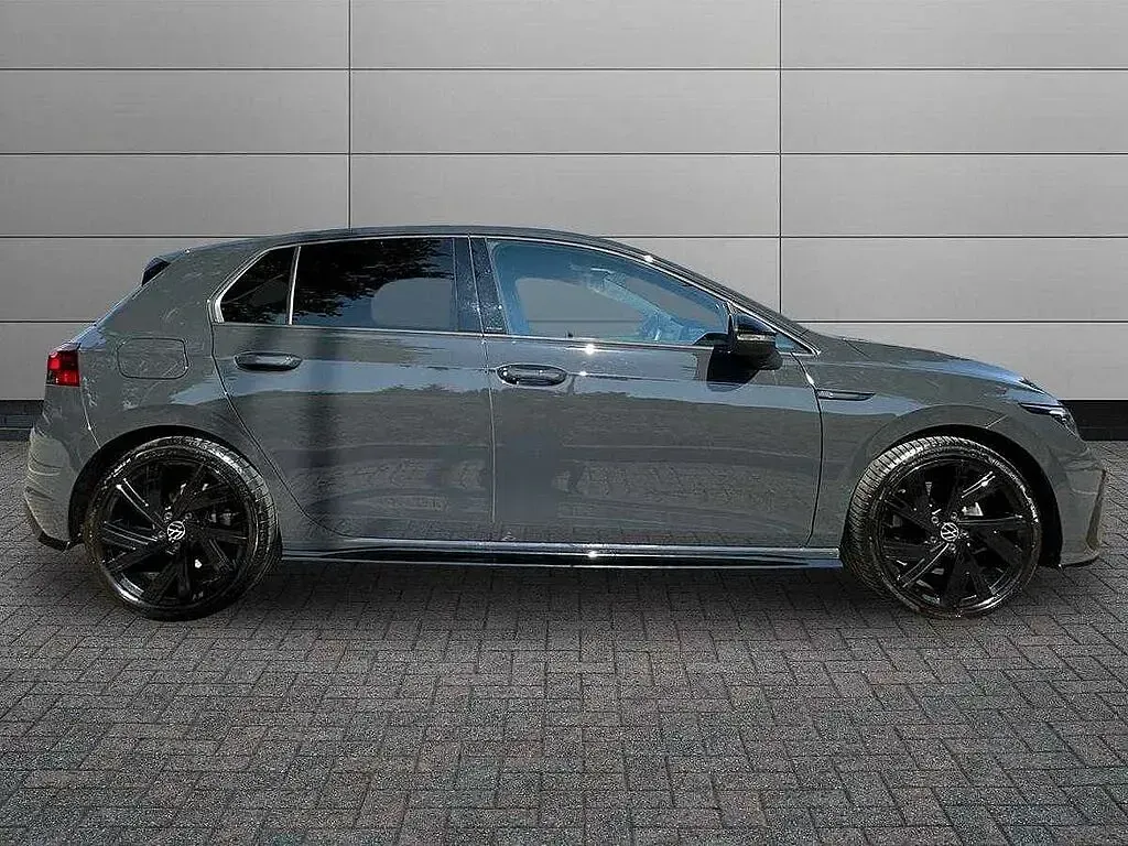 Used VW Golf VIII 150 HP (110 kW) 2024