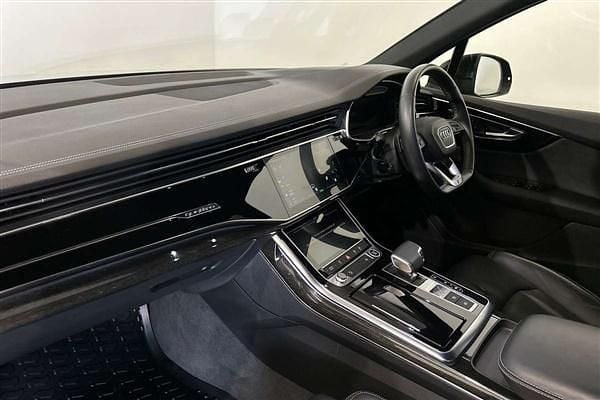 Used Audi Q7 Black Edition 286 HP (210 kW) 2022 Blue SUV