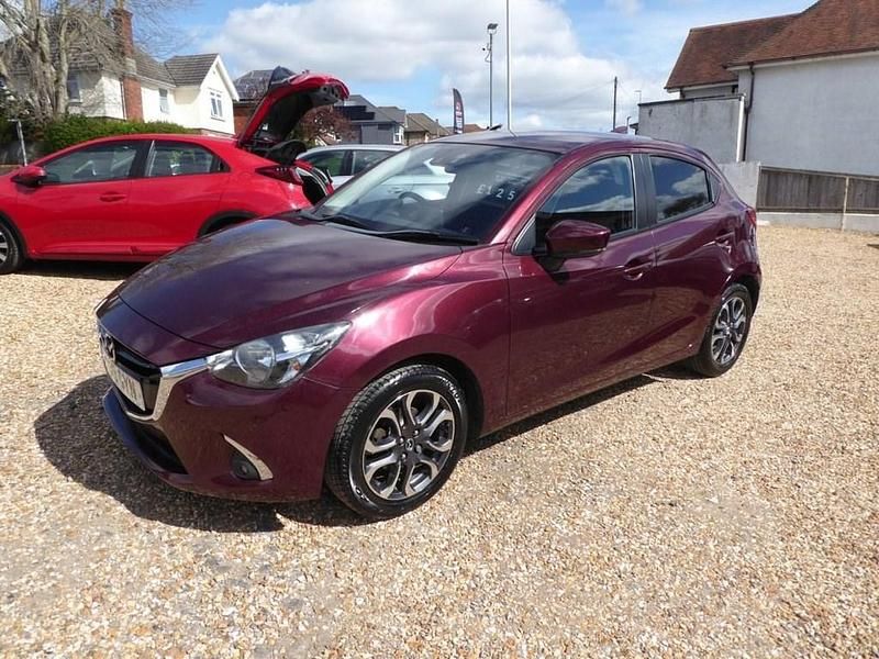 Used Mazda 2 Inclusive 90 HP (66 kW) 2019 Red Hatchback