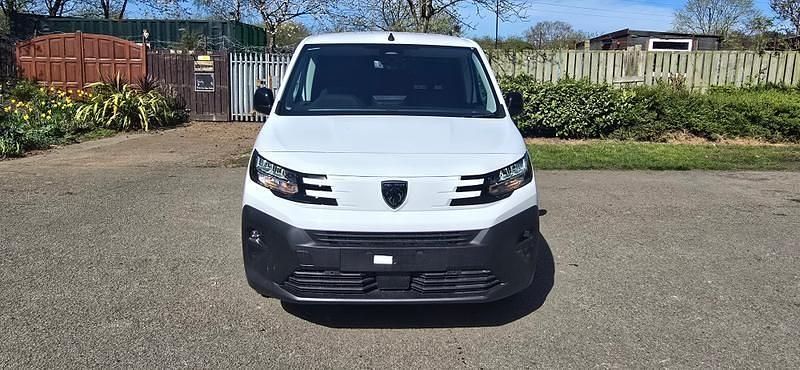 New Peugeot Partner S 131 HP (96 kW) 2026 Ice white MPV