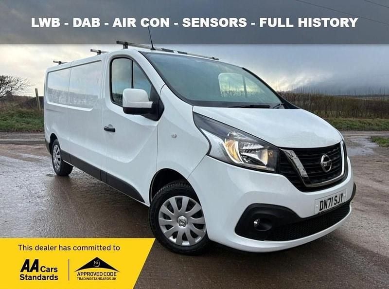 White Used 2021 Nissan NV300 Acenta Van | £10,890 (Fair price) - Image 1/4