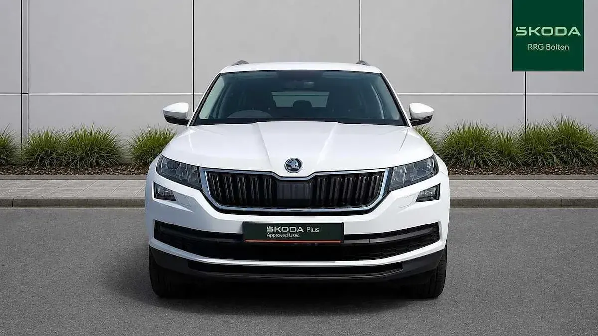 Used Skoda Kodiaq 110 HP (80 kW) 2017 Moon white metallic SUV
