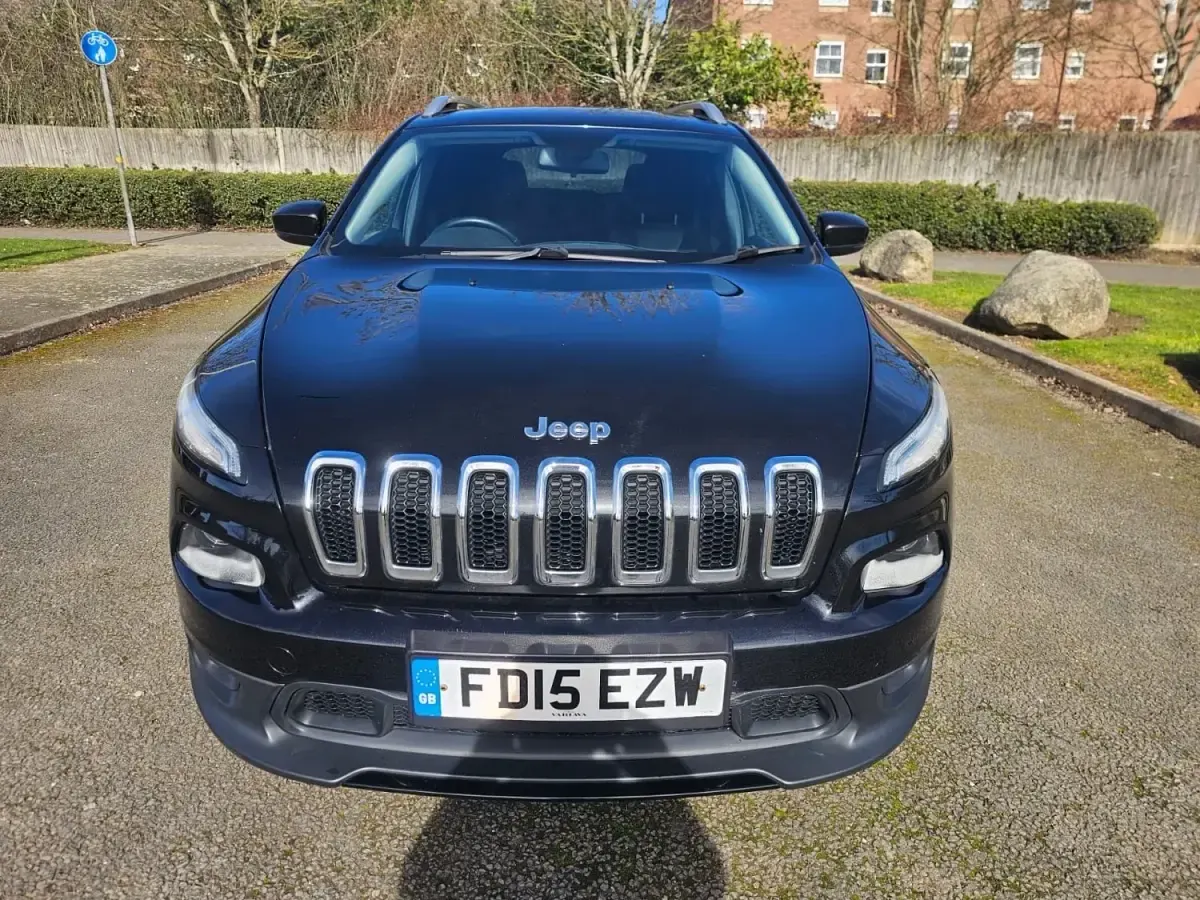Begagnad Jeep Cherokee Longitude 140 HK (102 kW) 2015 Svart SUV