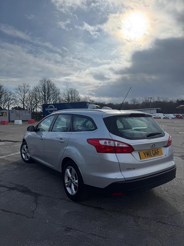 Used Ford Focus Zetec 2011 Silver Estate