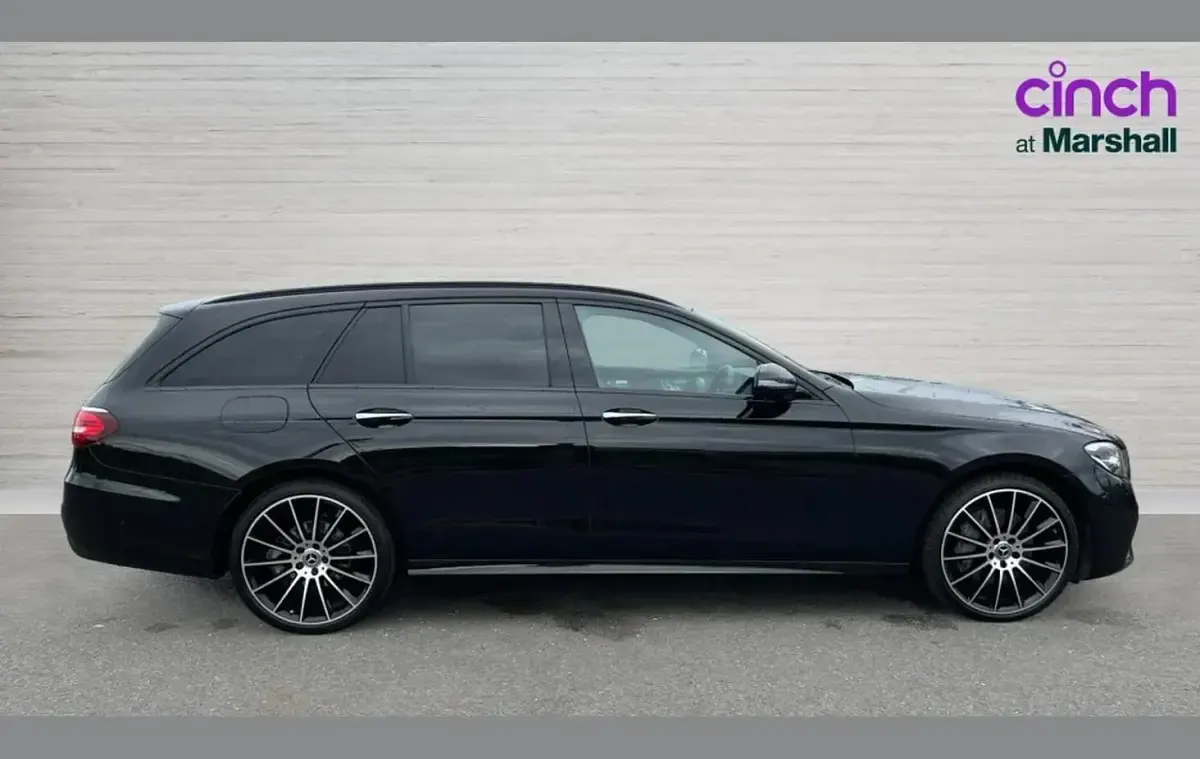 Used Mercedes E300 AMG line 265 HP (194 kW) 2023 Black Estate