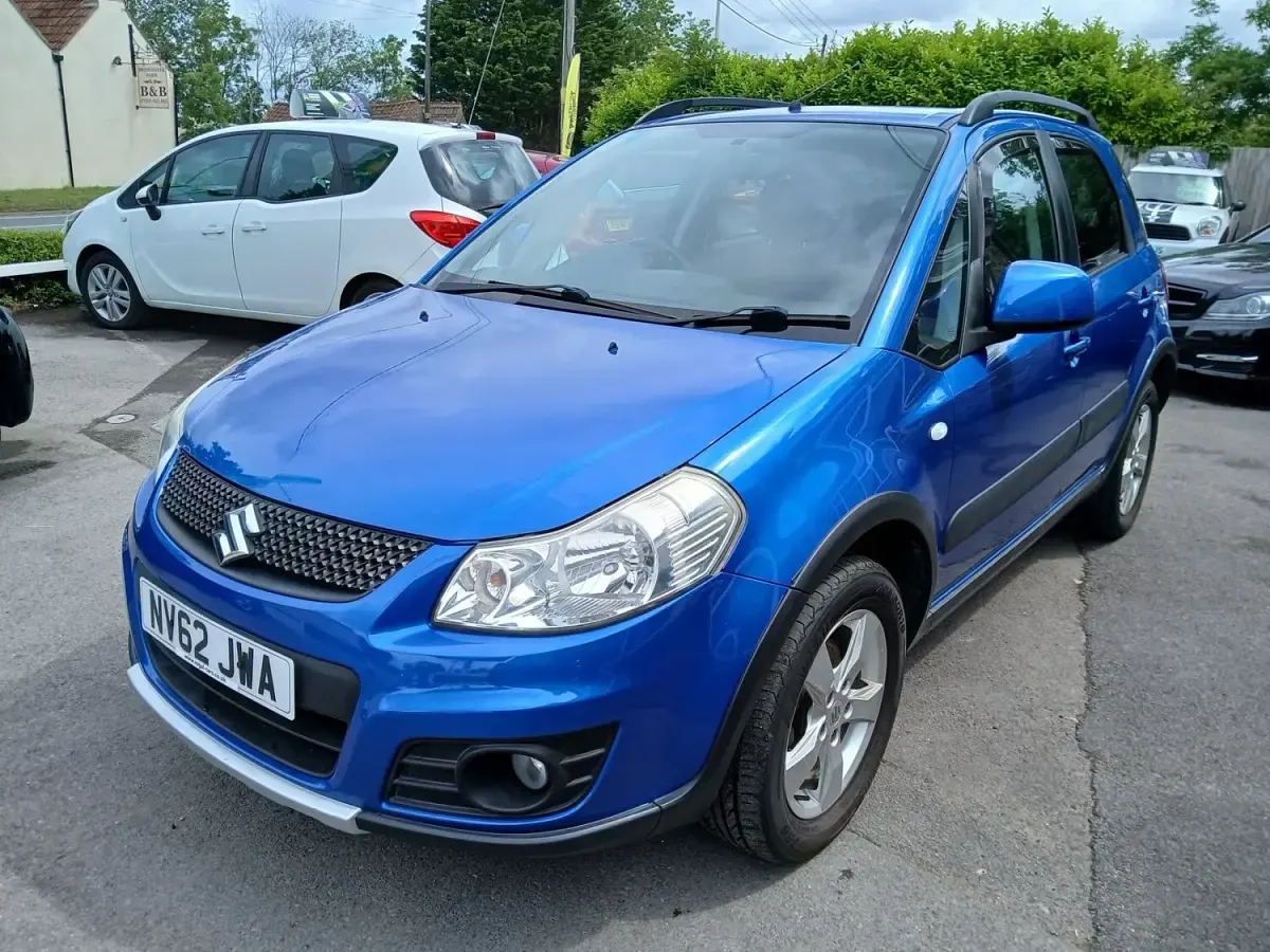 Used Suzuki SX4 SZ5 120 HP (88 kW) 2012 Blue Hatchback