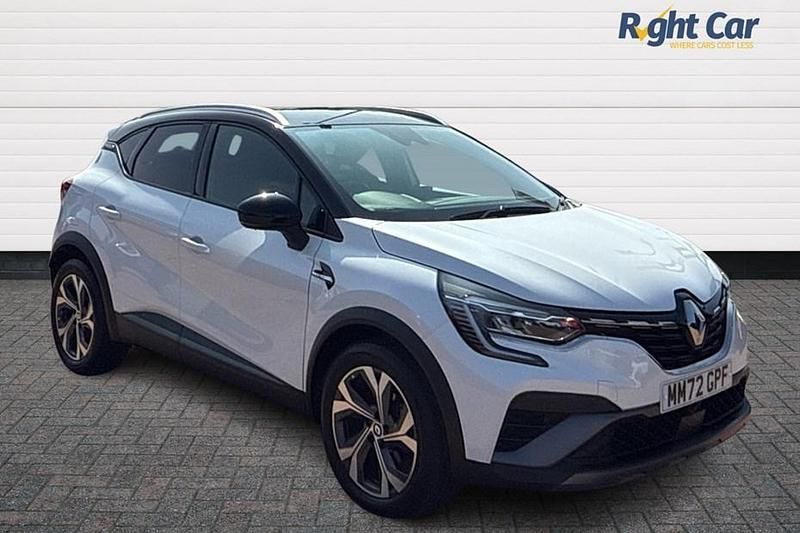 Artic white/black Used 2022 Renault Captur RS Line SUV | £17,499 (Fair price) - Image 1/1