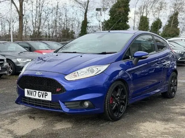 Usado Ford Fiesta ST 182 CV (133 kW) 2017 Azul Utilitario