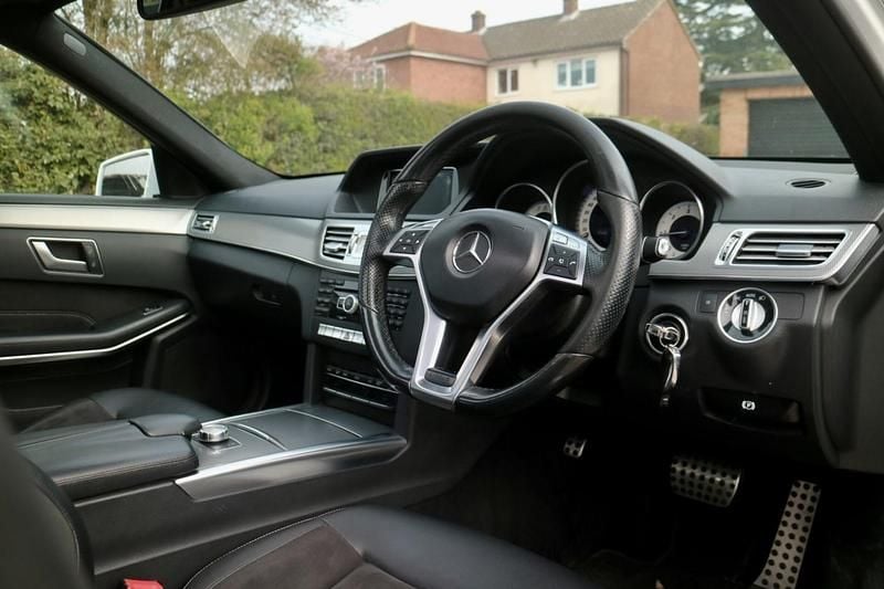 Used Mercedes E220 AMG 170 HP (125 kW) 2014 White Sedan