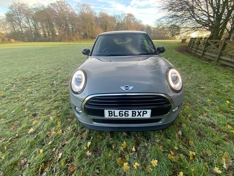 Used Mini Cooper Hatch 136 HP (100 kW) 2016 Grey Hatchback
