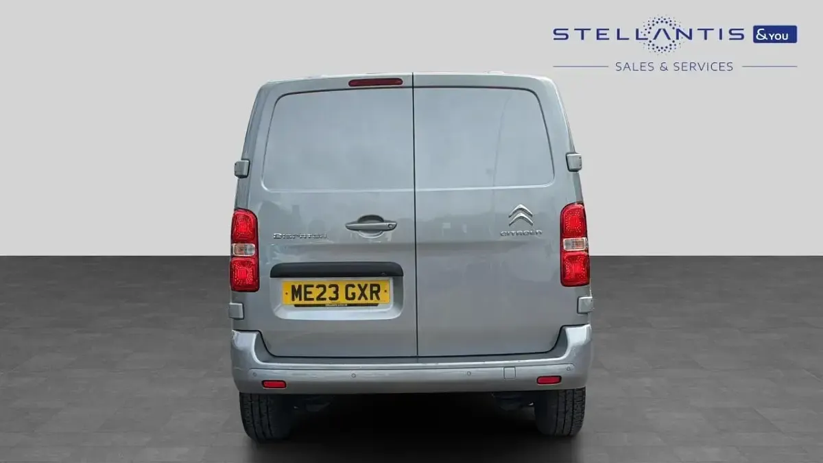 Used Citroën Dispatch 142 HP (104 kW) 2023 Grey MPV