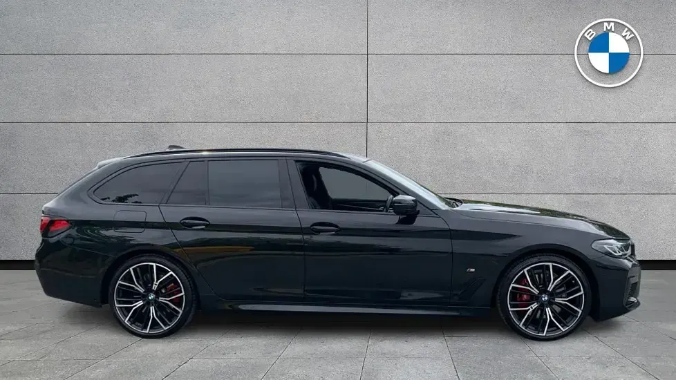 Used BMW 520 M Sport 190 HP (139 kW) 2023 Black Estate