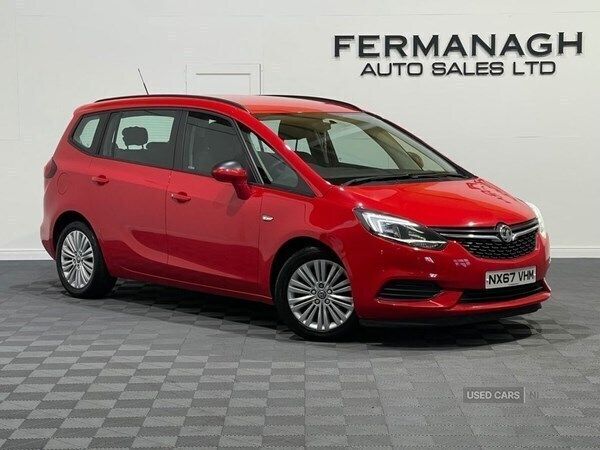 Red Used 2017 Vauxhall Zafira Tourer Design Edition MPV | £6,490 (Fair price) - Image 1/4