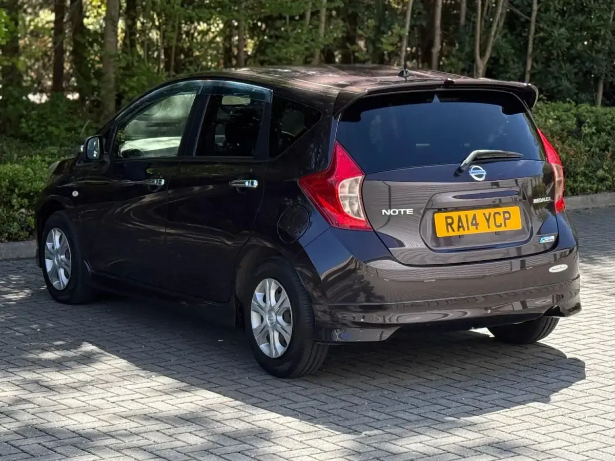 Begagnad Nissan Note S 2026 Lila Halvkombi