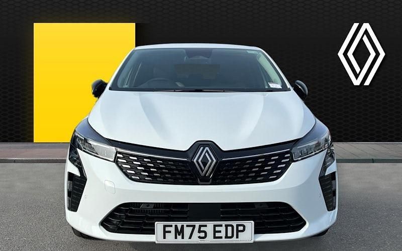 New Renault Clio V 90 HP (66 kW) 2025 White  Hatchback