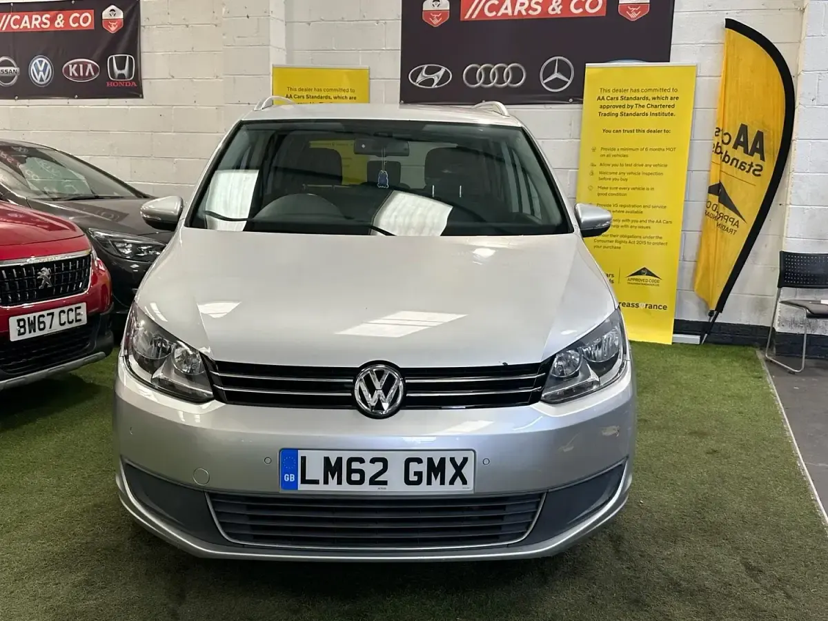 Used VW Touran SE 105 HP (77 kW) 2012 Silver MPV