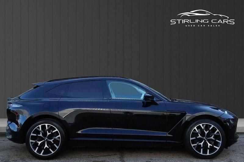 Used Aston Martin DBX 550 HP (404 kW) 2022 Black SUV