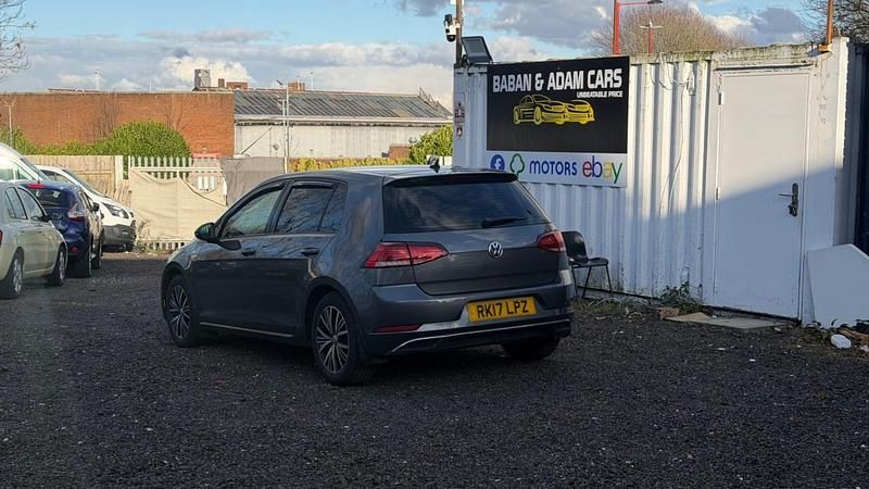 Used VW Golf VII SE 147 HP (108 kW) 2017 Grey Hatchback