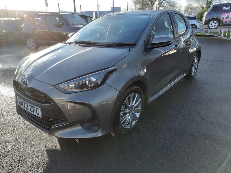 Used Toyota Yaris Hybrid 2023 Bronze Hatchback
