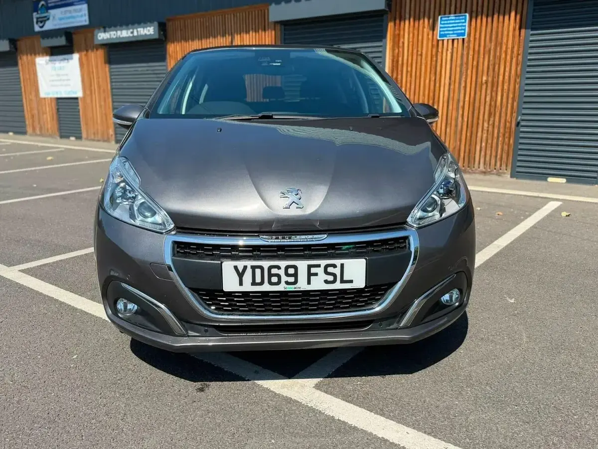 Used Peugeot 208 S 82 HP (60 kW) 2019 Grey Hatchback